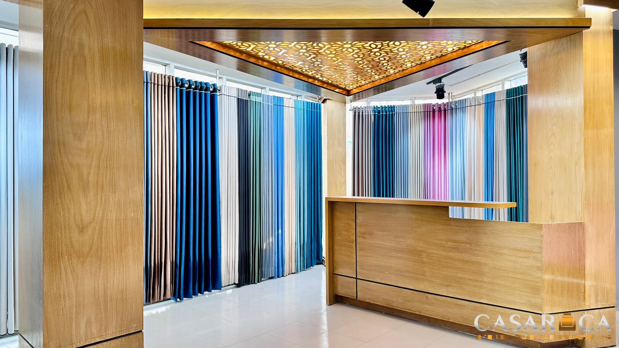 Casarica reception and curtain display, photograph supplied by the user