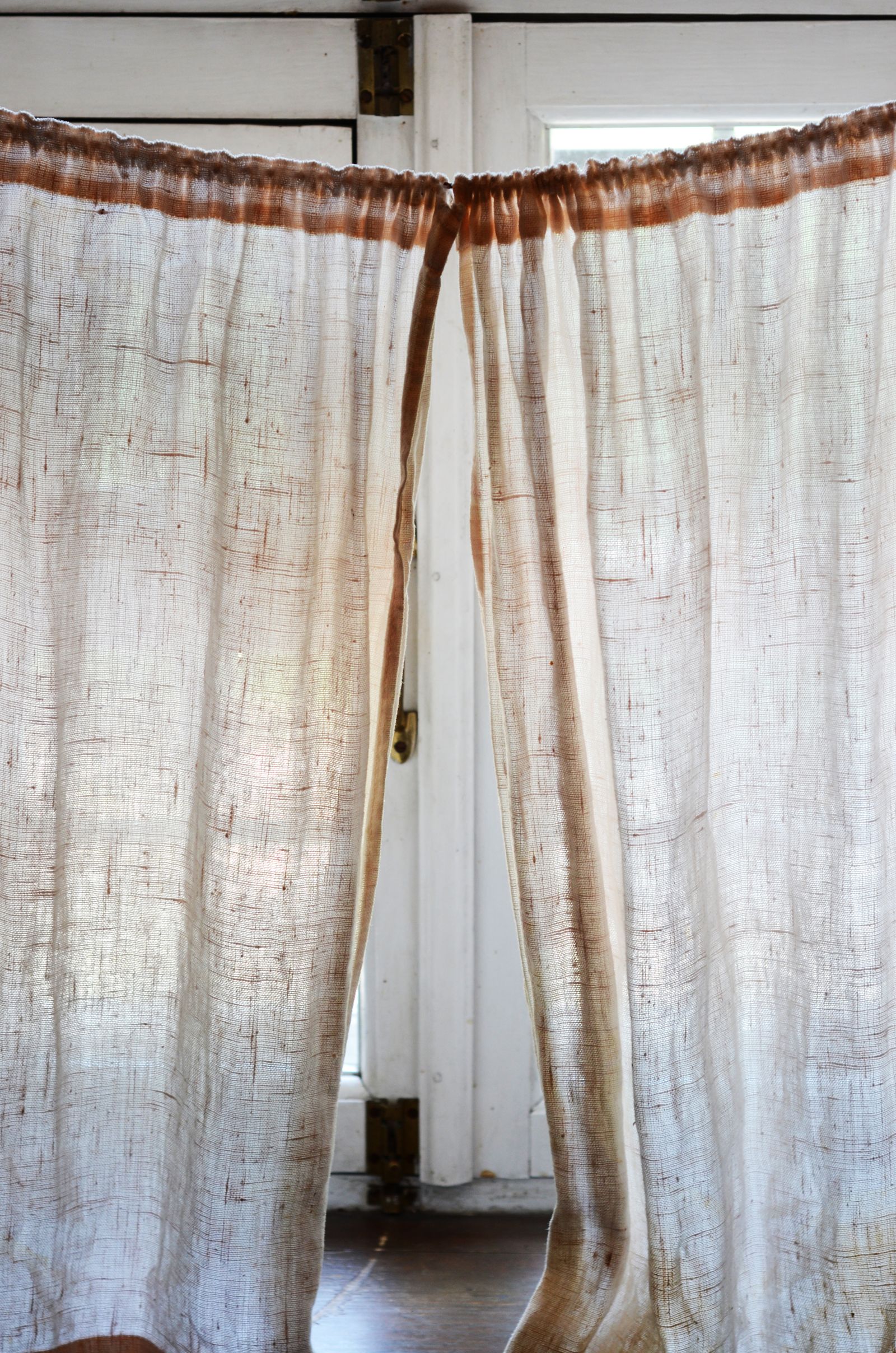 Stock interior and furnishing inspiration, not a Casarica project or showroom photograph